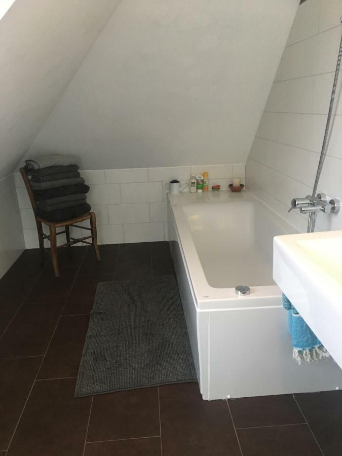 Helle Und Ruhige Dachgeschosswohnung Μόναχο Εξωτερικό φωτογραφία